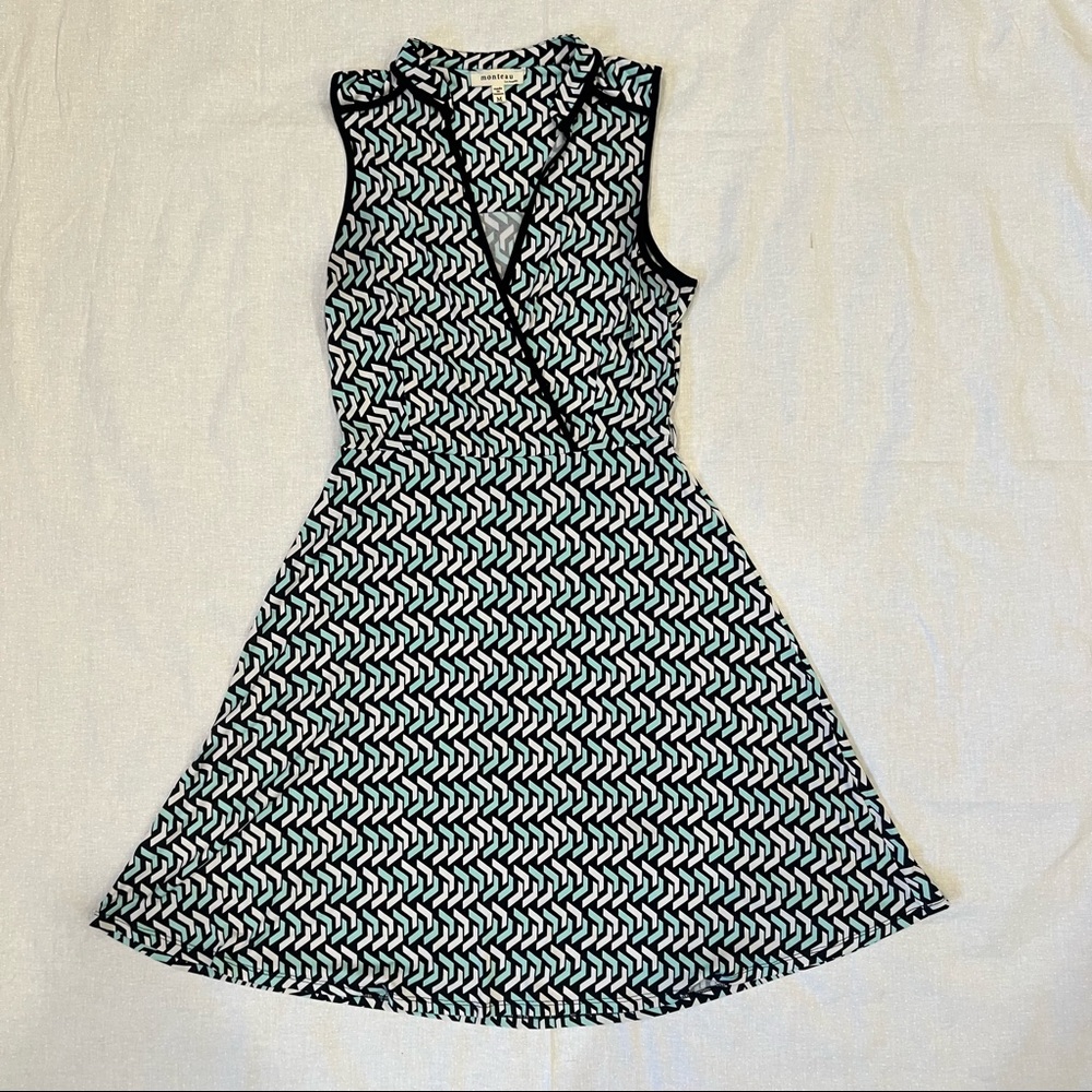 Monteau geometric dress. Navy, teal and white, size M, excellent condition.